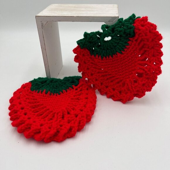 Vintage Handmade Crochet Strawberry Potholder Red Green Set of 2 handmade - Picture 1 of 6